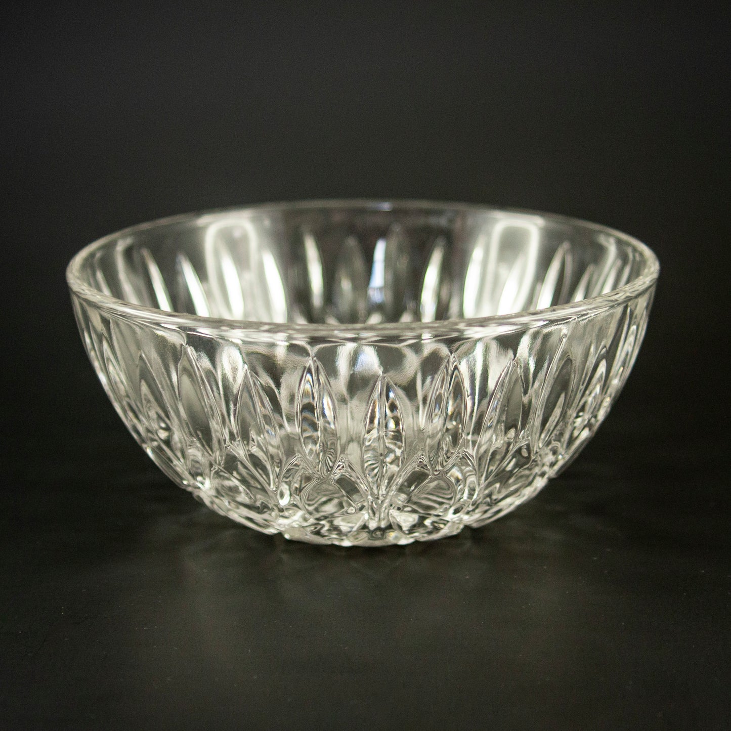 Glass Bowl with Celtic Knot Pattern
